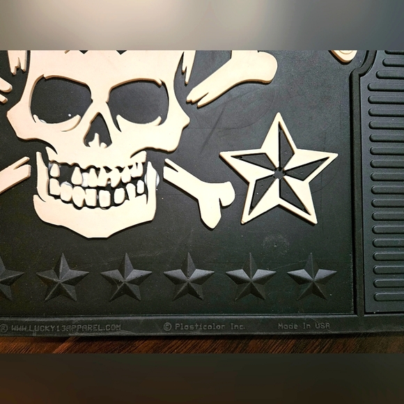 Vintage Lucky 13 Rubber Skull Utility Mat for entryway, car, garage - Picture 3 of 7